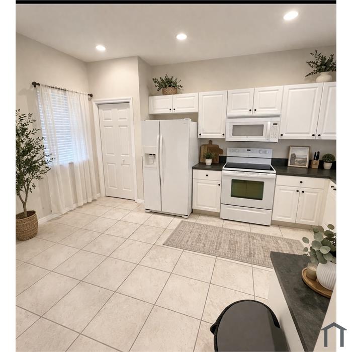 1394 Pacific Rd