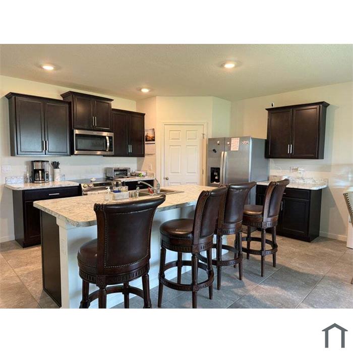 9511 Potomac Dr