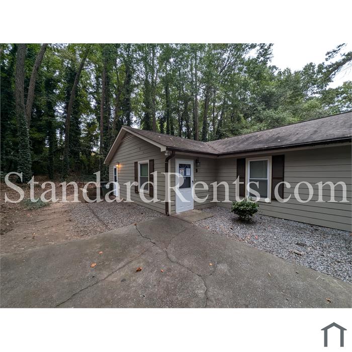 694 Bellemeade Dr SW