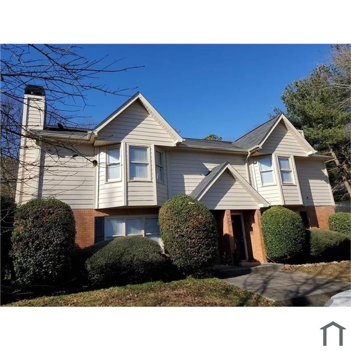 2796 Coventry Grn SE