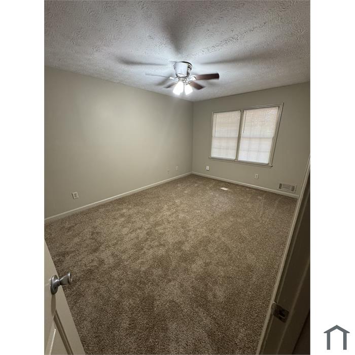 2591 Golfview Ter SE