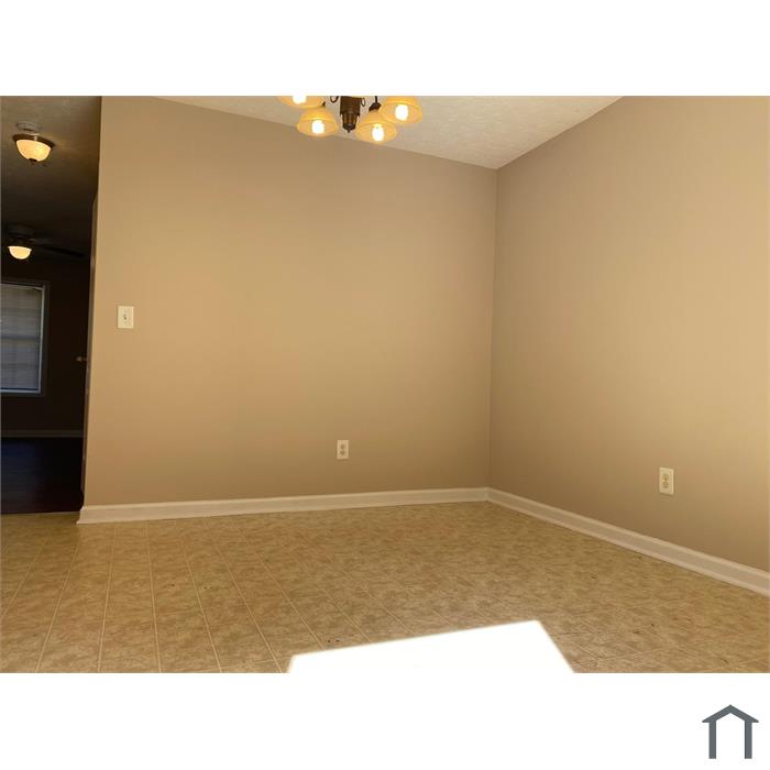 2109 Country Walk Way SE