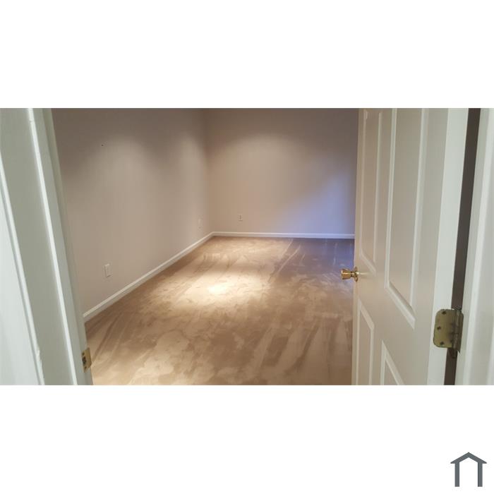 450 Golden Meadows Ln