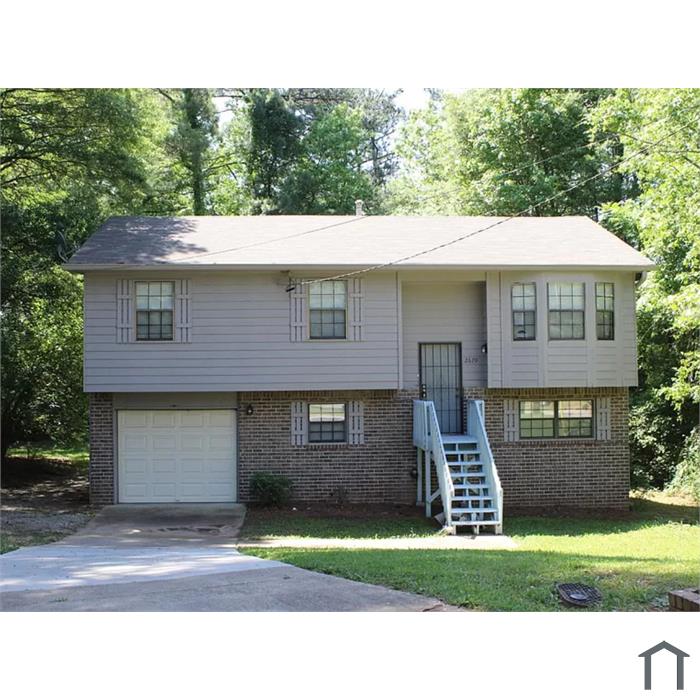 2670 Candler Woods Ct