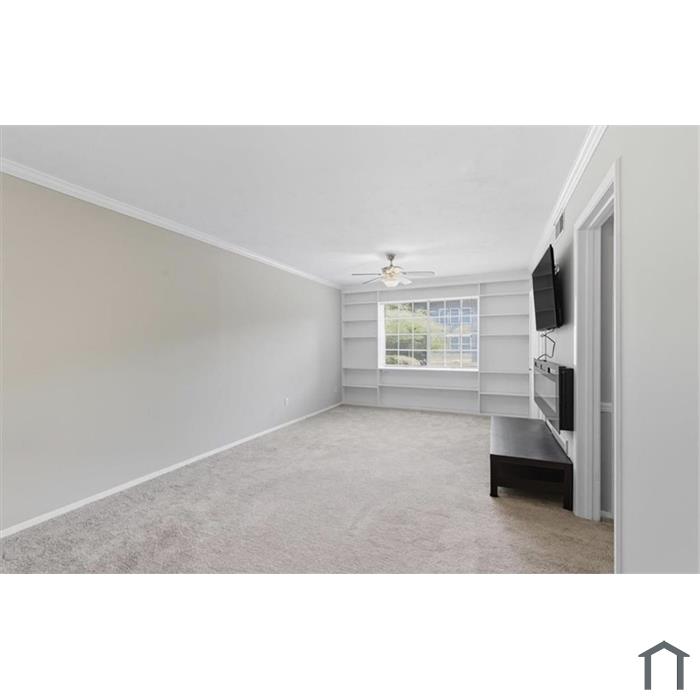 2427 Lawrenceville Hwy