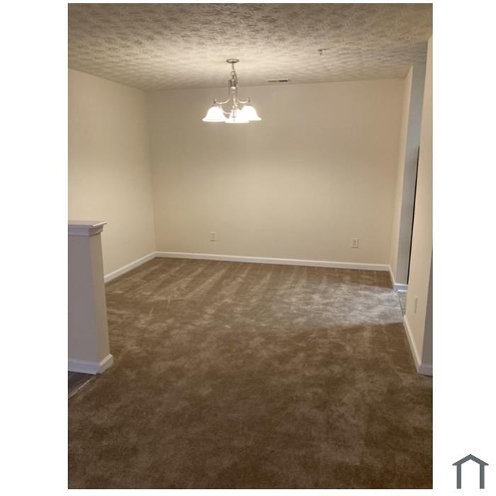 6102 Fairington Club Dr