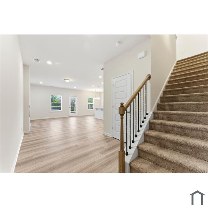 22 Jacobs Farm Ln