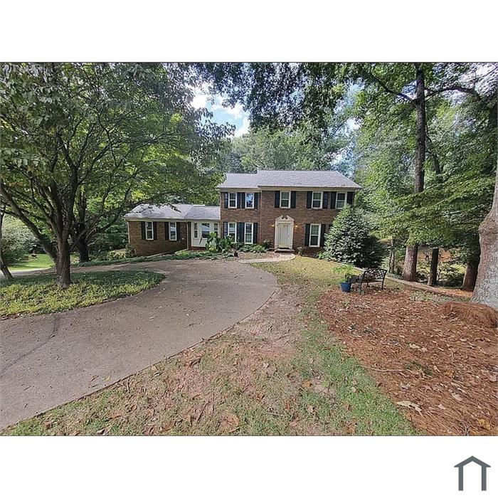 2083 Melissa Ct