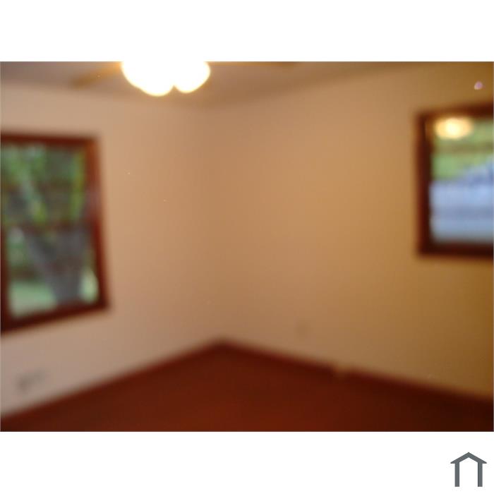 202 Lee Rd SW