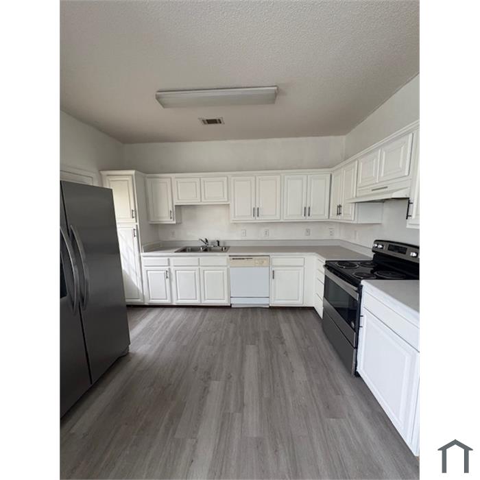 2480 Brianna Dr