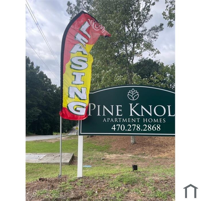 Pine Knoll Apartments 