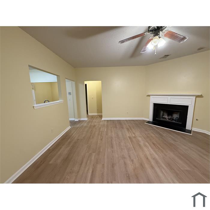 206 Southwind Ln