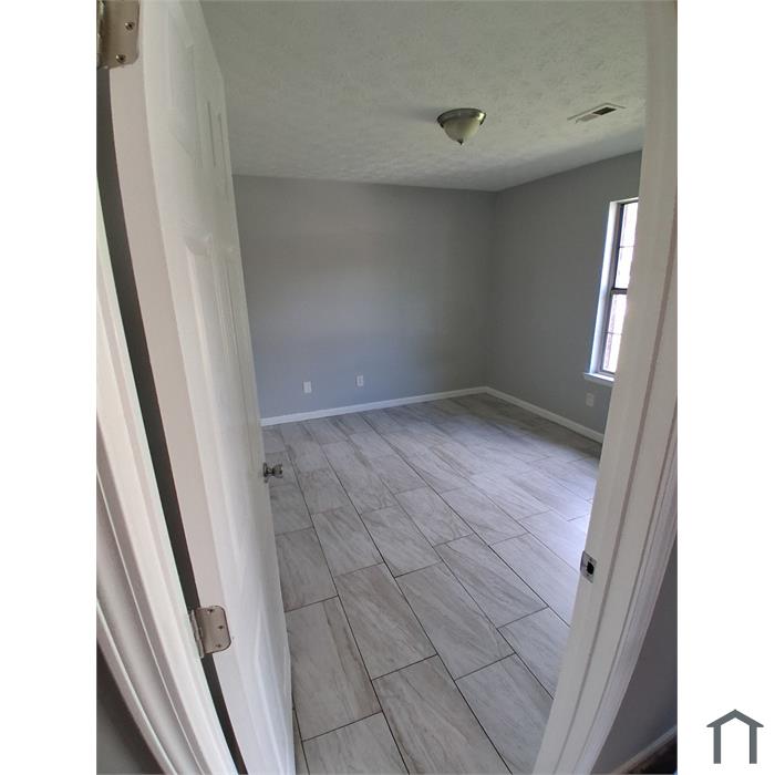 110 Fruitwood Trce