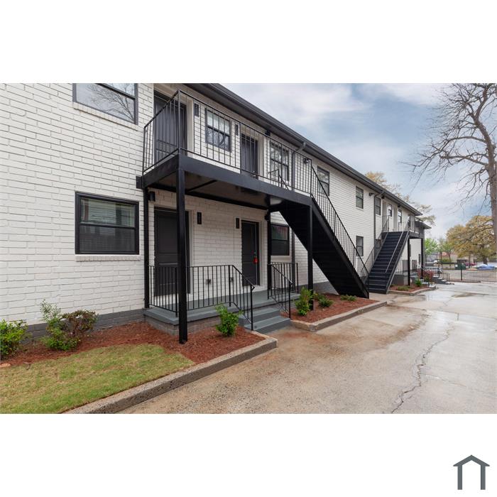 396 Linden Ave NE