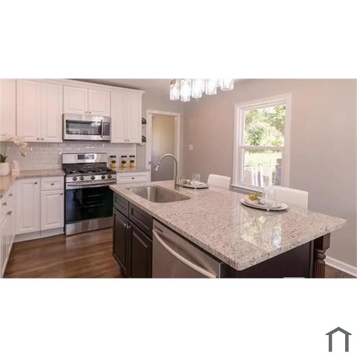 2221 Larchwood Rd SW