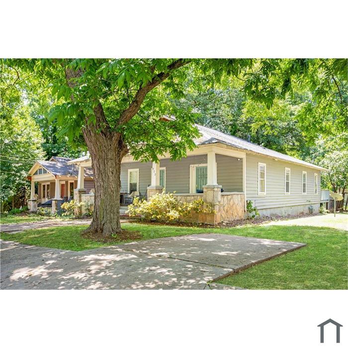 822 Elbert St SW