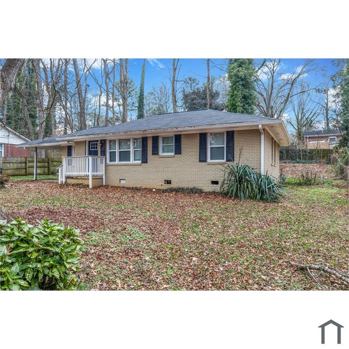 245 Bromack Dr SE