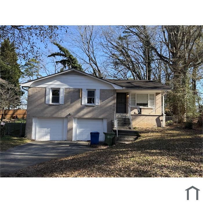 339 Larchmont Dr NW