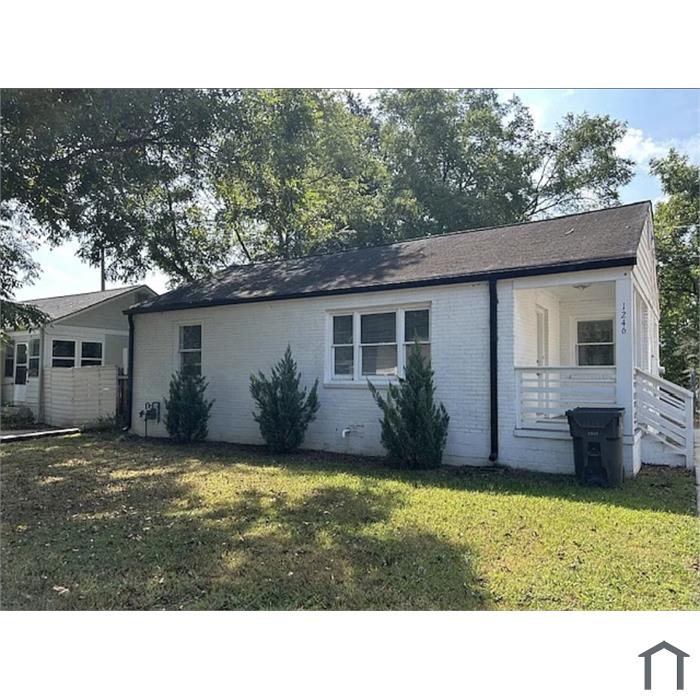1246 Lyle Ave