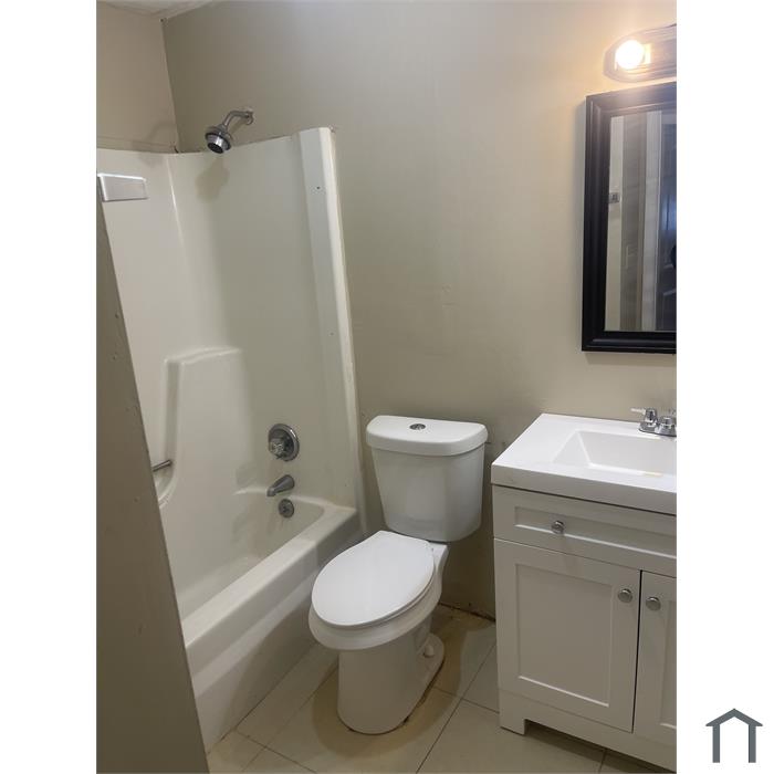 115 Camelot Dr