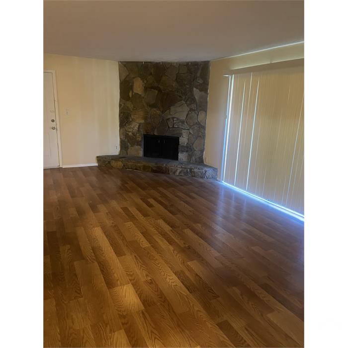 124 Camelot Dr