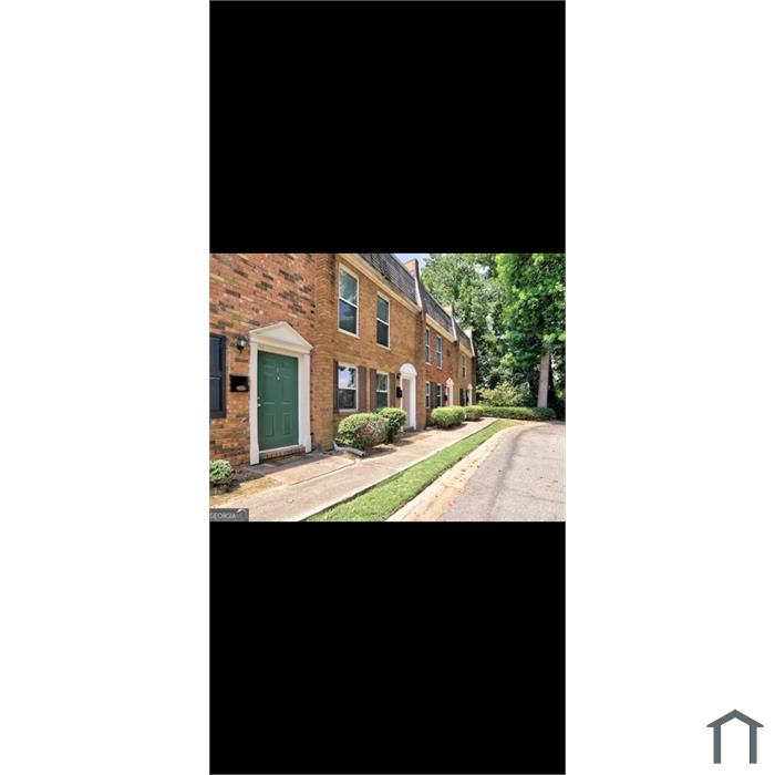 135 N River Dr