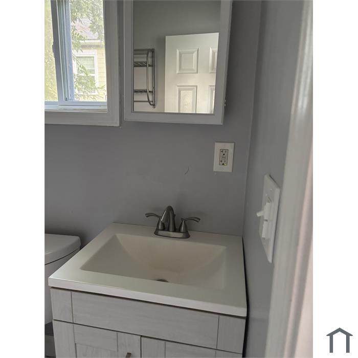 31 Baker Dr SW