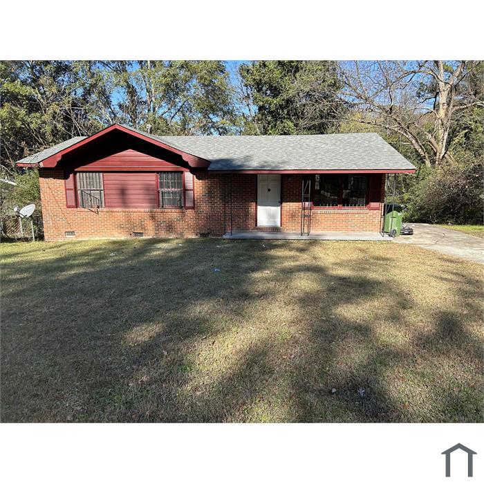 404 Corvair Dr SE