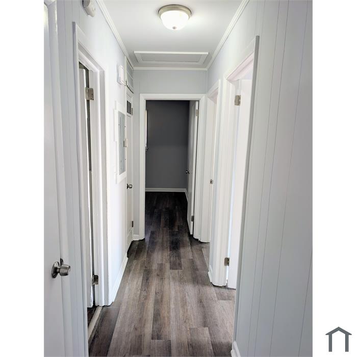 70 Ruzelle Dr SE