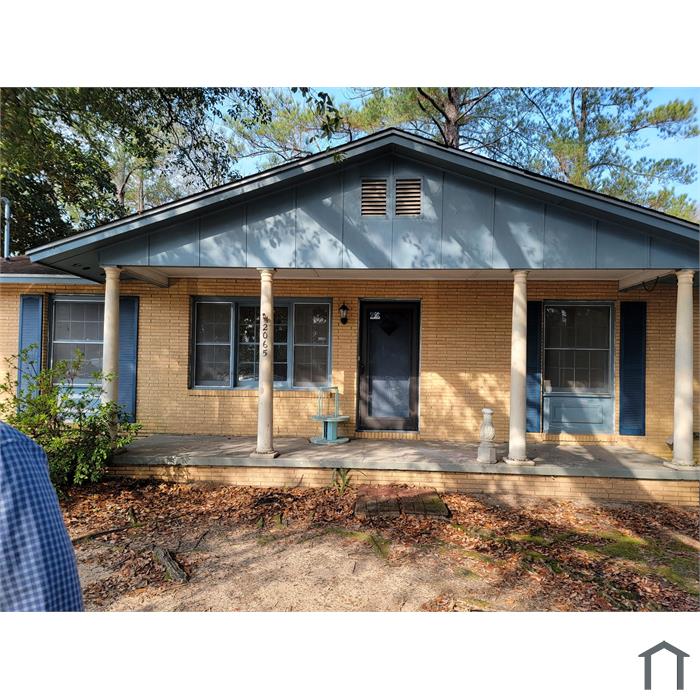 2065 Fernwood Cir