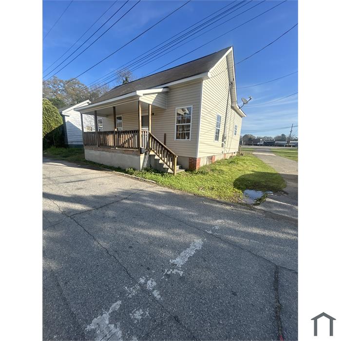 75 Short St