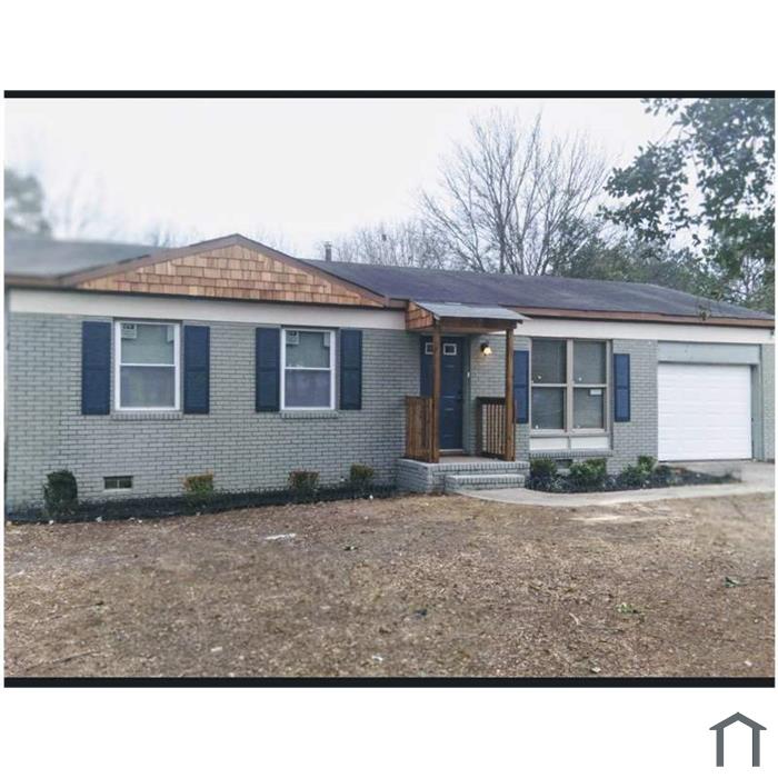 2824 Village Green Dr