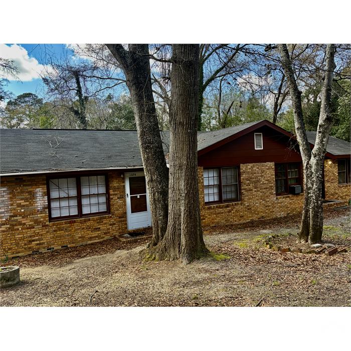 1379 Wills Pl
