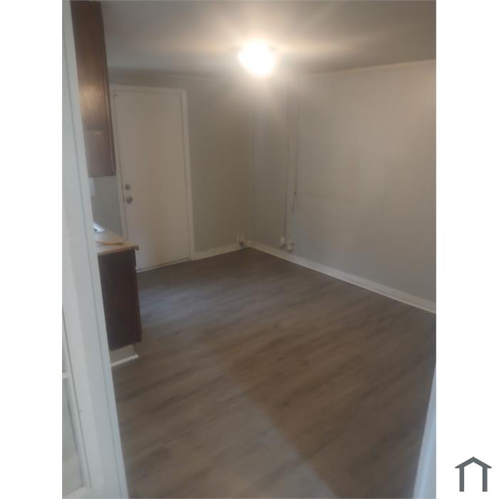 1146 Hawkinsville Ave