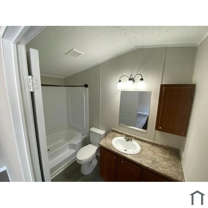 2126 Jeffersonville Rd