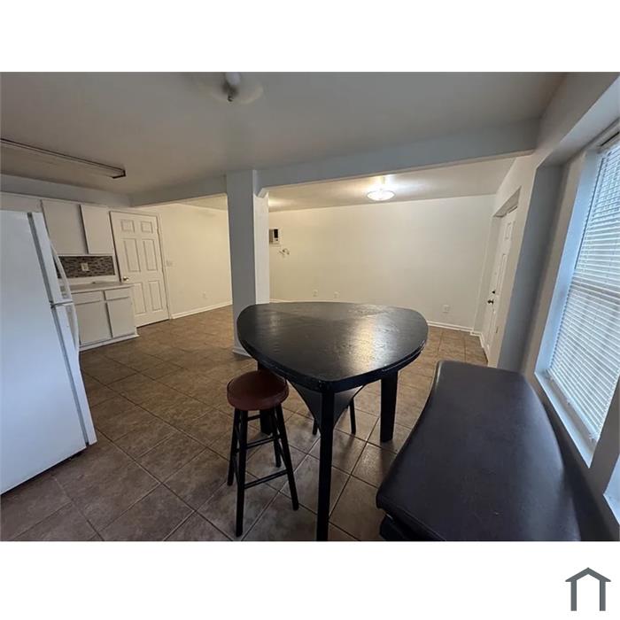 3504 1/2 Treville Ave