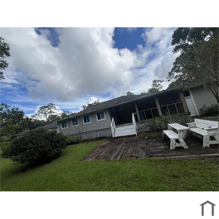 94 Mackay Dr
