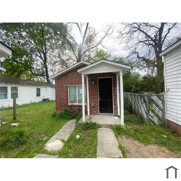1107 Bryan Ave