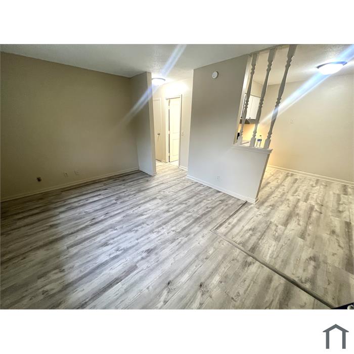 4225 NW 11th St