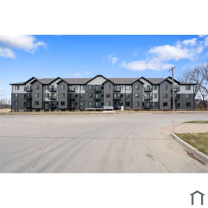 Coral North Apartments