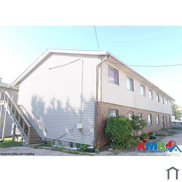 215 W Marengo Rd