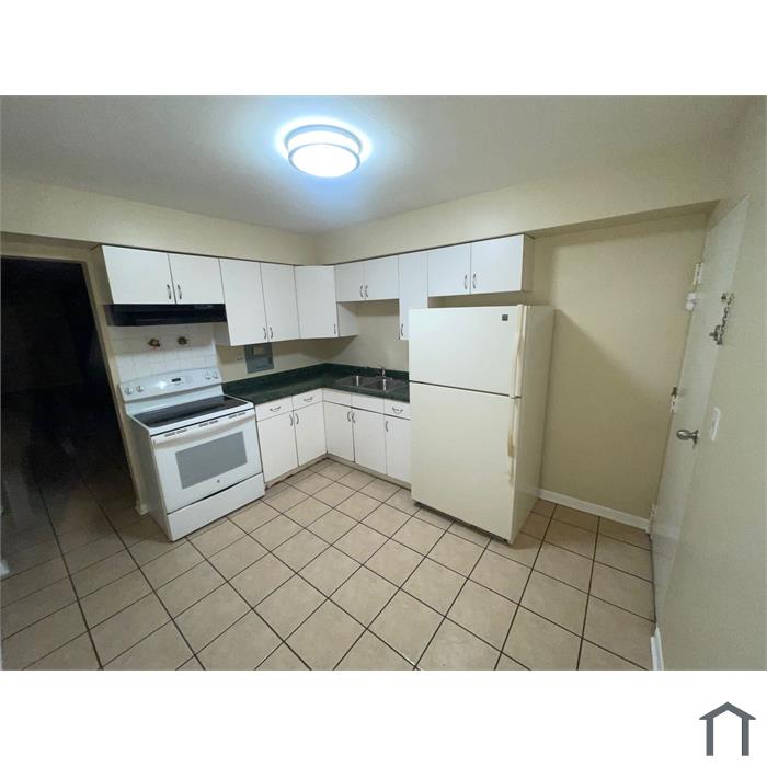 811 W Greenwood Ave