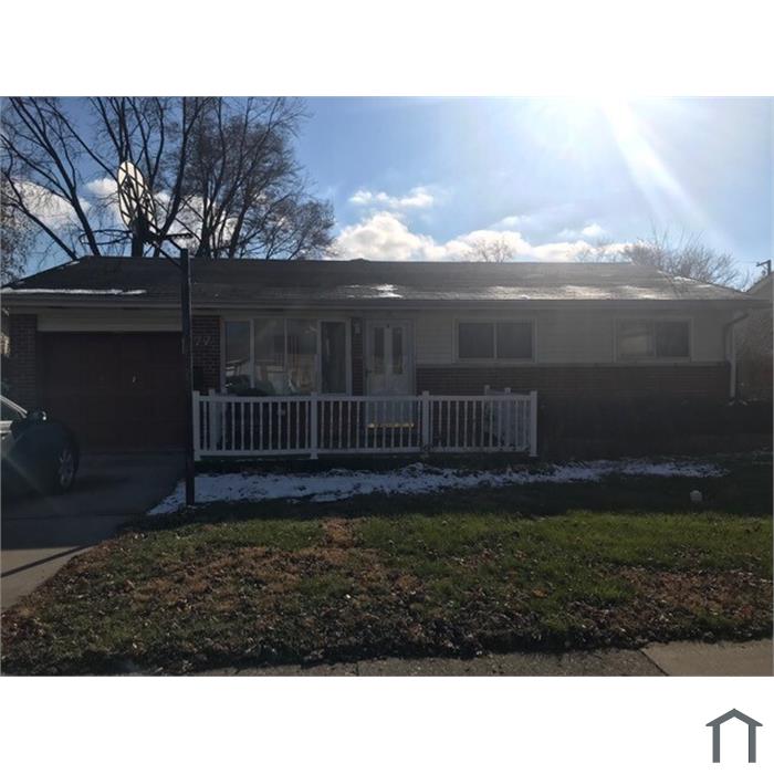 77 E Schubert Ave
