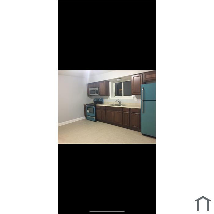 1112 Orchard Ave