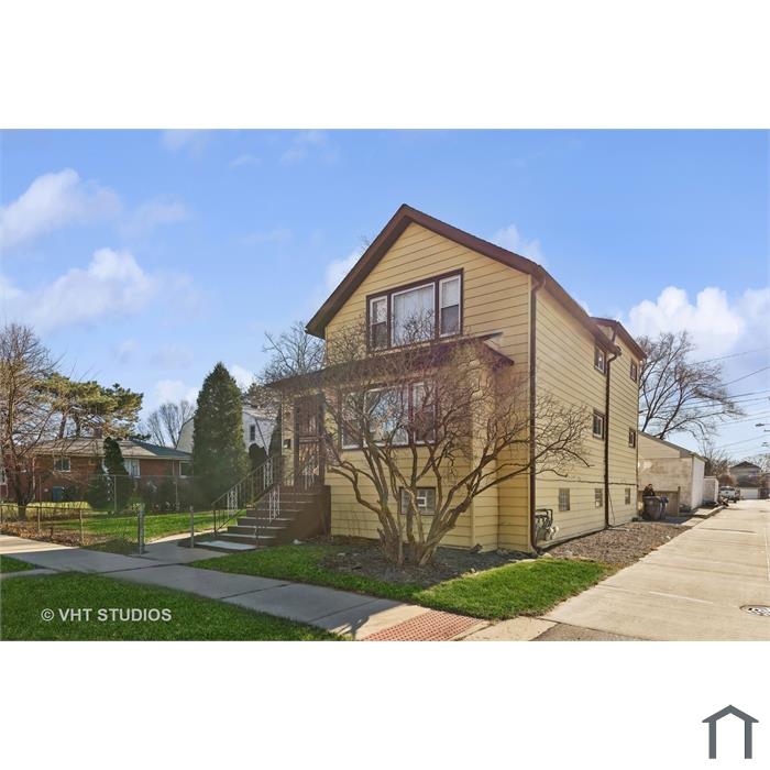2112 Foster St