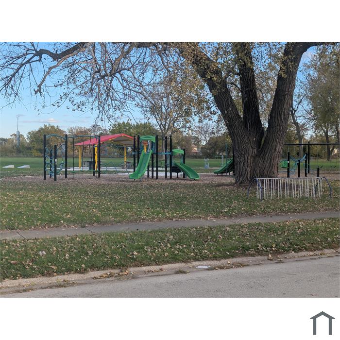 14608 Blackstone Ave