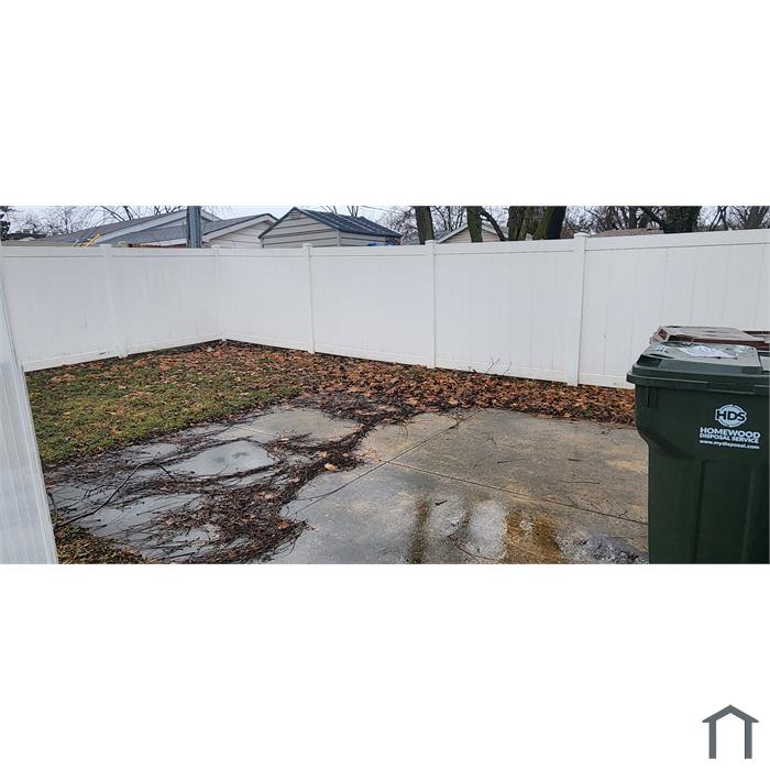 830 Latimer Ln