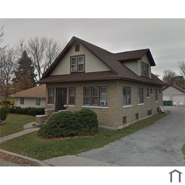 1303 Dearborn St