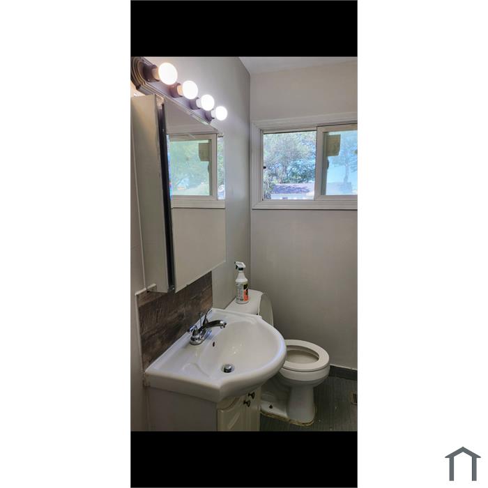 3 Bedroom Single Family House 112 Madonna Ave in Joliet, IL