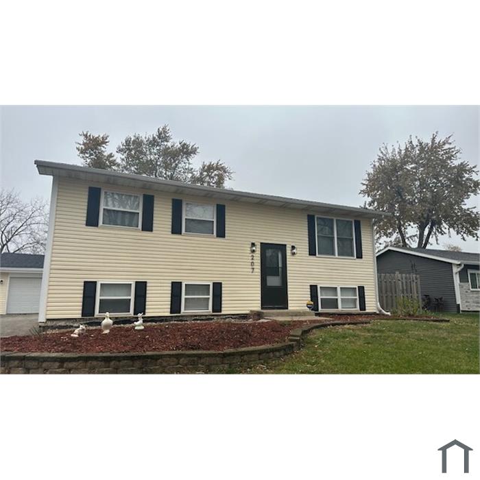 207 Pacific Dr